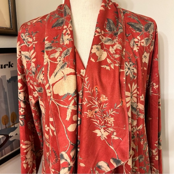Soft Surroundings Red Floral Cardigan SZ M - Picture 3 of 6